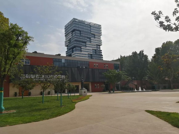 1_resize.jpg 1_resize.jpg